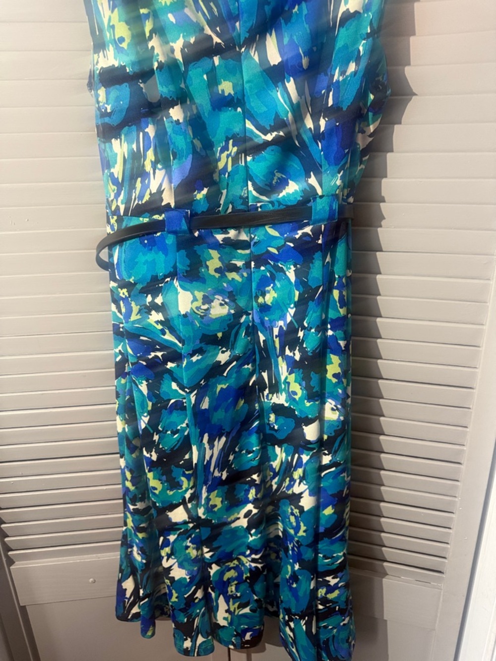Shelby & Palmer Teal and Navy Abstract Tie-Waist Midi Dress - Picture 7 of 11